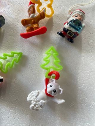 FIGURAS KINDER SORPRESA NAVIDAD 2024