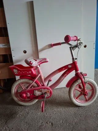 Bici niña Hello Kitty rosa