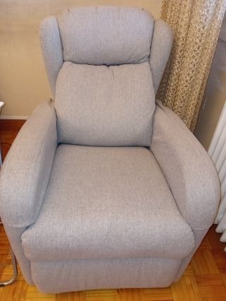 2 Sillones levantapersonas. Estan En Pamplona