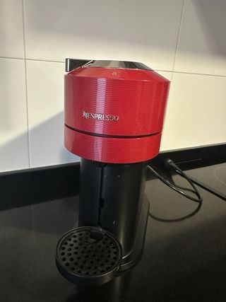 Cafetera Nespresso Krups Vertuo Next Roja