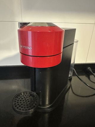 Cafetera Nespresso Krups Vertuo Next Roja