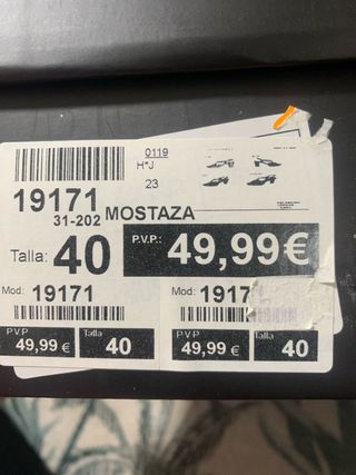 Zapatos de tacón amarillos mostaza  talla 40