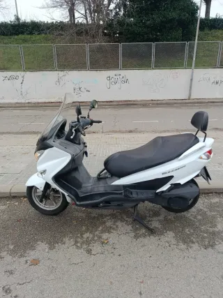 Suzuki Burgman 125 ABS Blanca