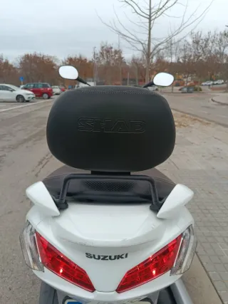 Suzuki Burgman 125 ABS Blanca