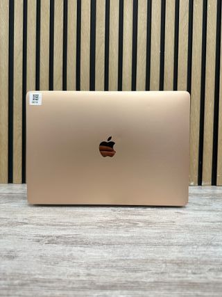 MacBook Air 13" 2020 i5 8gb 500gb SSD
