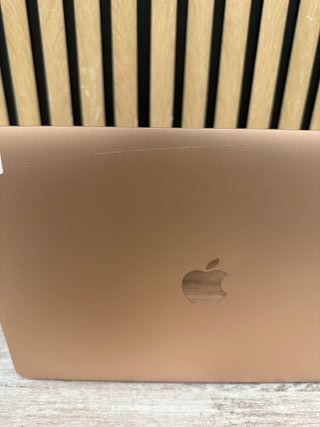 MacBook Air 13" 2020 i5 8gb 500gb SSD