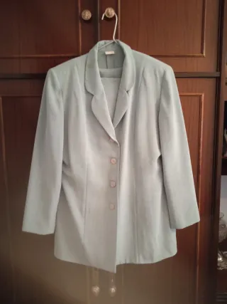 Traje chaqueta y pantalón azul