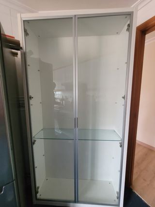 Armario acristalado