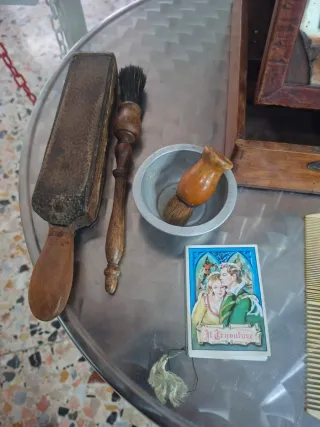 Set da barbiere in legno