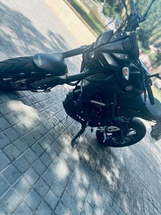 Yamaha MT-125 como nueva