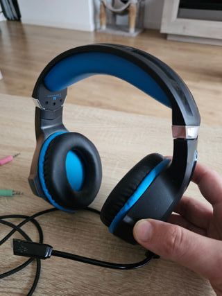 Cascos Gamer Ozeino RGB PC/PS5
