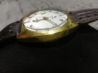Reloj Tissot Seastar Automático Dorado