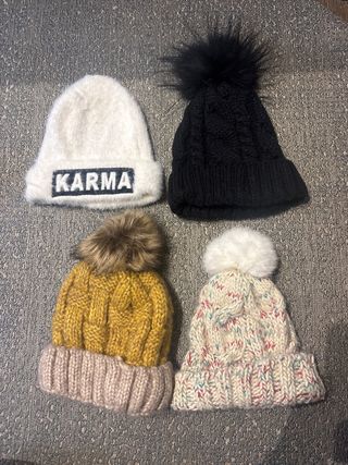 Lote 4 Gorros Invierno Pompon