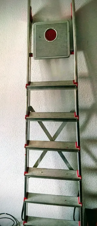 Escalera Tijera Aluminio 8 Peldaños