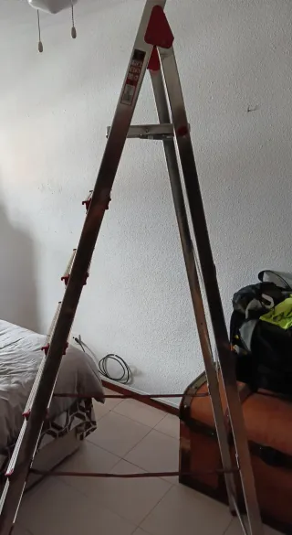 Escalera Tijera Aluminio 8 Peldaños