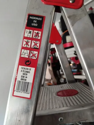 Escalera Tijera Aluminio 8 Peldaños