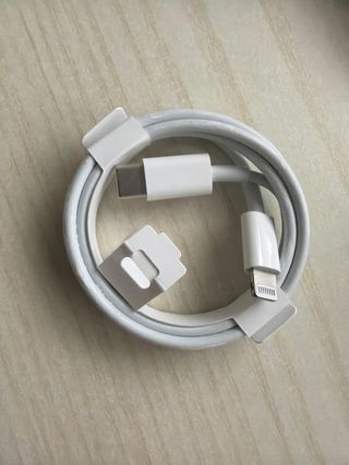 Cable cargador Apple