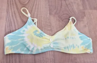 Bañador Zara y Sujetadores Tezenis