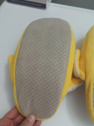 Pantofole a forma di banana