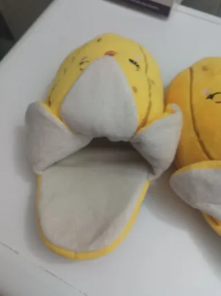 Pantofole a forma di banana