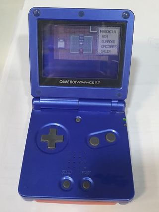 Nintendo SP Azul Brillo + Juego Rojo Fuego