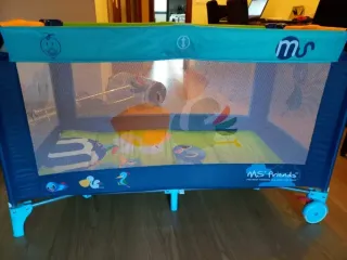 Cuna de viaje con colchón