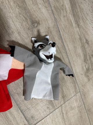 Títeres Caperucita Roja y lobo