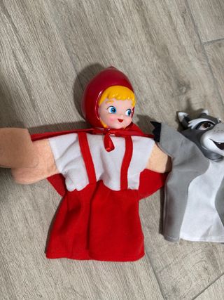 Títeres Caperucita Roja y lobo