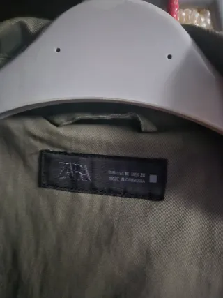 Gabardina Zara Verde Talla M