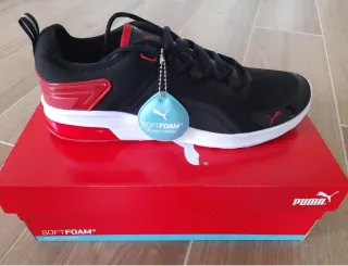 Zapatillas Puma Negras y Rojas Talla 42.5