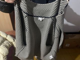 Giacchetto Donna con Design a Spina di Pesca in Bianco e Nero