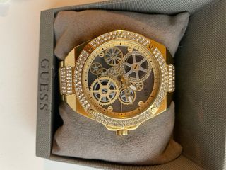 Reloj Guess Dorado con Cristales