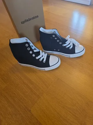 Converse Deportivas Mujer Negras y Blancas