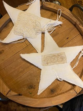 Prenotate Maria B stelle in lino scritte a mano