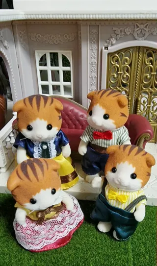 Familia Gato Maple Sylvanian Families