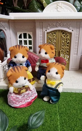 Familia Gato Maple Sylvanian Families