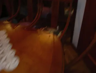 Mesa EXTENSIBLE de comedor y 6 sillas. Con cristal