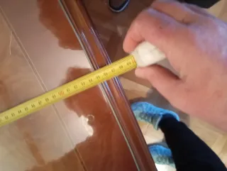 Mesa EXTENSIBLE de comedor y 6 sillas. Con cristal