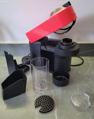 Cafetera Nespresso Vertuo Next Roja