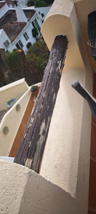 Carpintería Exterior: Restauración de Vigas y Mueb