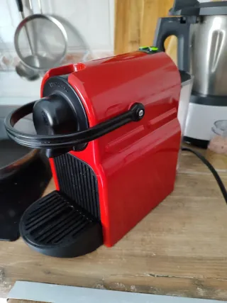 Cafetera Nespresso Krups Roja