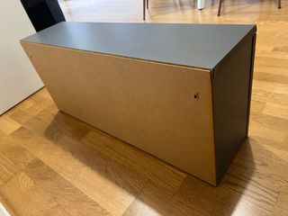 Mueble gris con puerta abatible 74,5x20x32 cm