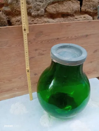 Damigiana in vetro vintage verde