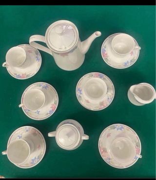 Juego de café porcelana floral sin estrenar