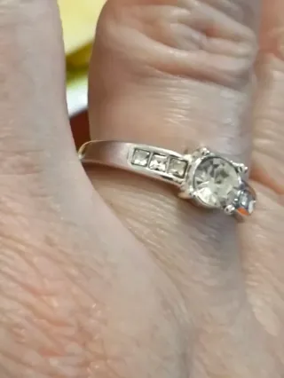 Anillo Solitario Circonita Cúbica y Cristales