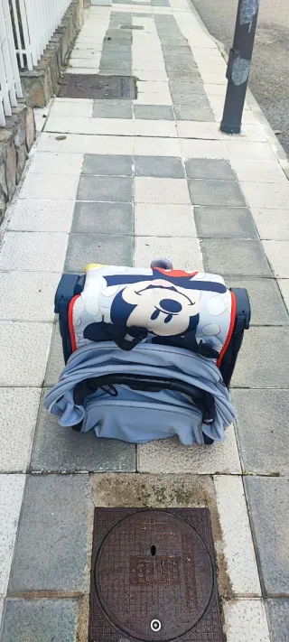 Silla de paseo con diseño infantil