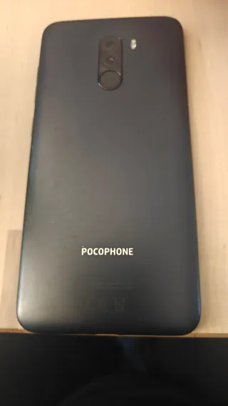 Pocophone F1 64GB Buen Estado
