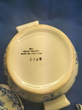 Terrina faiança pintada à mão com concha