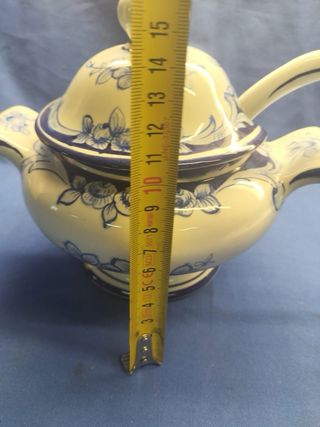 Terrina faiança pintada à mão com concha