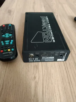 Grabador Multimedia Peekton 205 con Mando